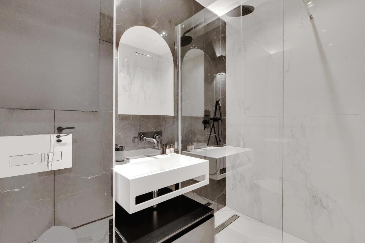 Cmg Lamartine-Maubeuge Paris Exterior photo